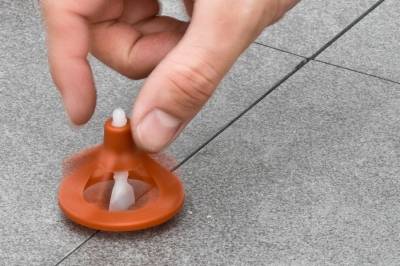 система выравнивания плитки